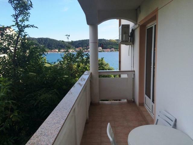 Apartman Supetarska Draga Apartment Bagian luar foto